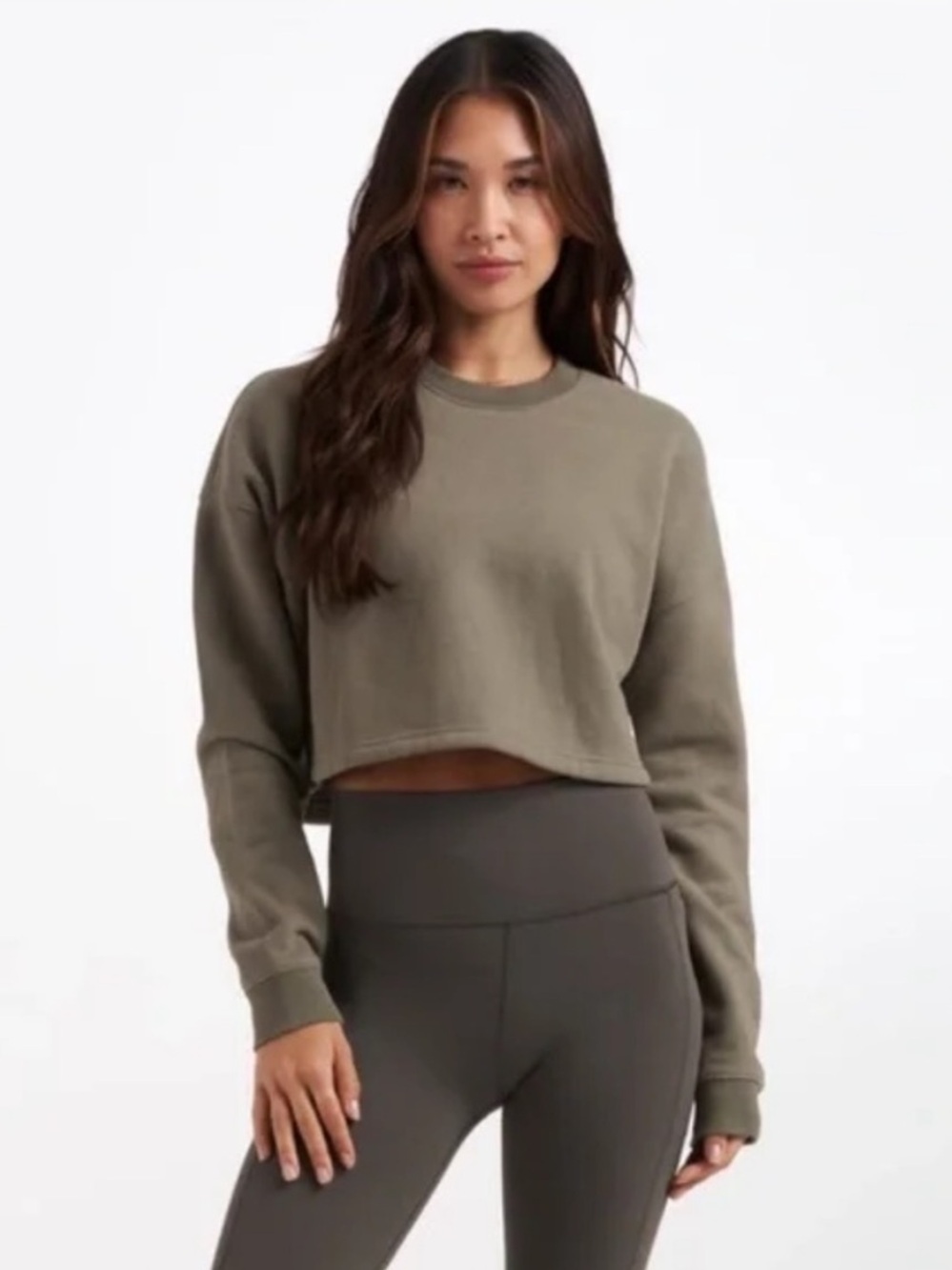 Vuori Restore Cropped Crewneck Fleece Lined Sweatshirt in Oregano Sz S